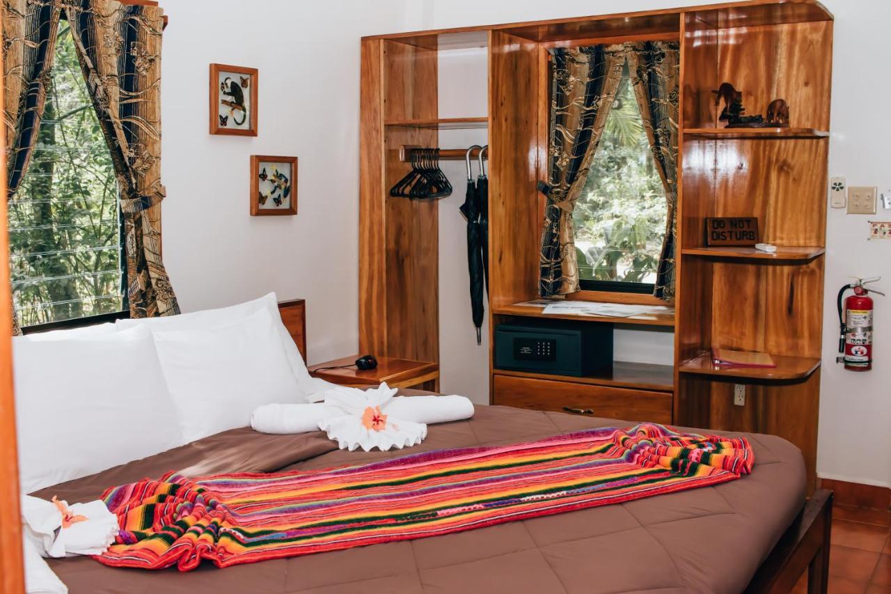 Mariposa Jungle Lodge San Ignacio Exteriör bild